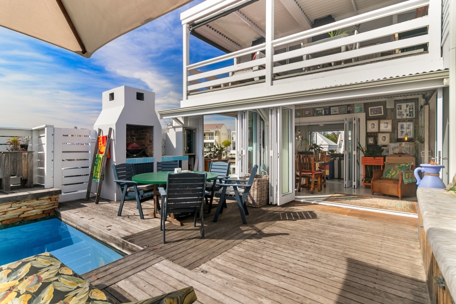 4 Bedroom Property for Sale in Thesen Islands Western Cape